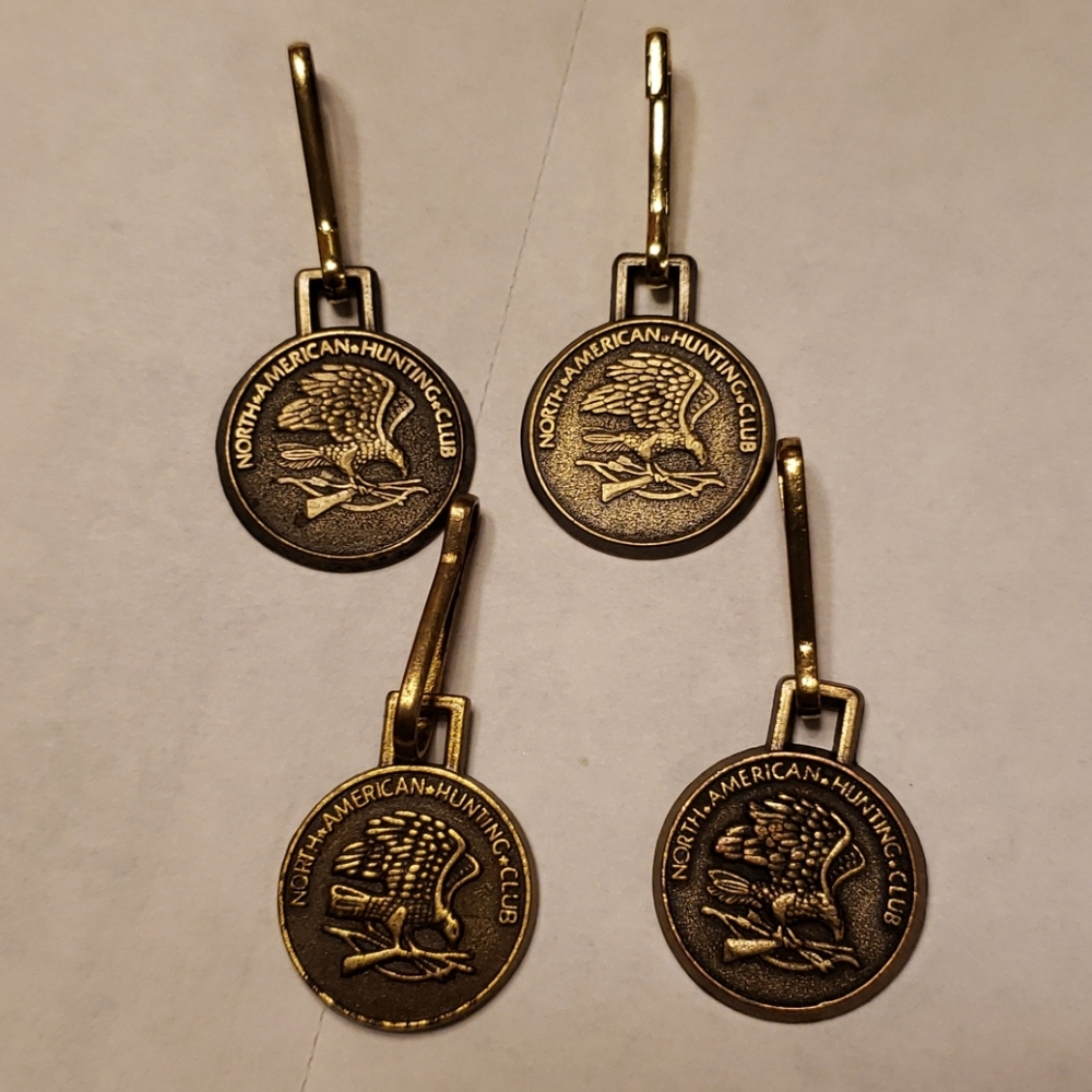 North American Hunting Club Zipper Pulls